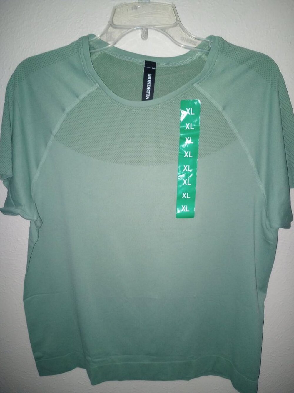 Mondetta Women's Size XL Green Fitted Active SEamless T-Shirt NWT - Picture 2 of 5